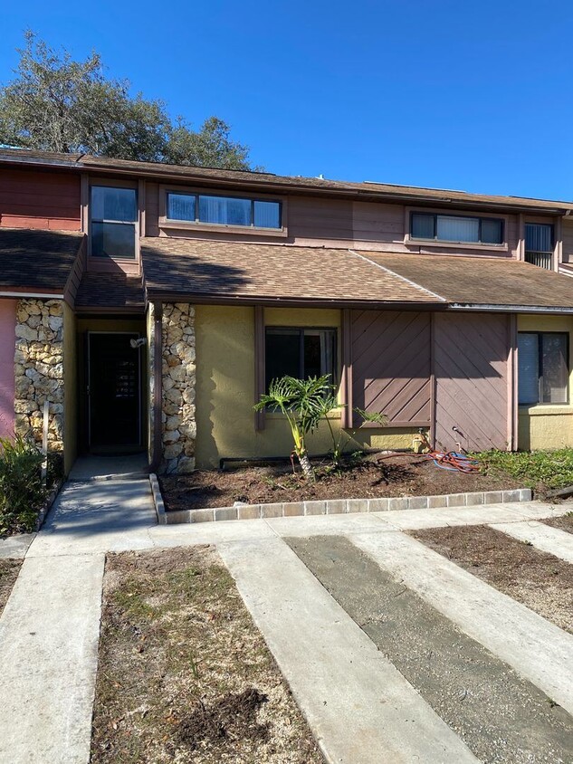 Primary Photo - 2 br, 2 bath House - 12210 FOX HOUND LANE