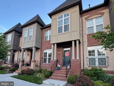 Foto principal - 939 Holden Rd