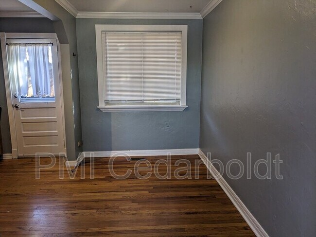 Foto del edificio - 798 Elm St