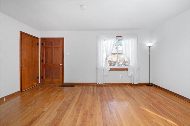 Building Photo - Fantastic 2bd/1ba home! Let yourself in!
