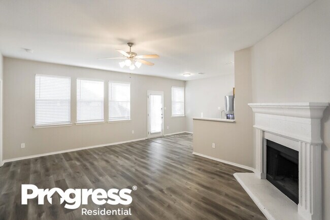 Building Photo - 3408 Lasso Rd