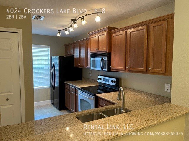 Building Photo - 4024 Crockers Lake Blvd