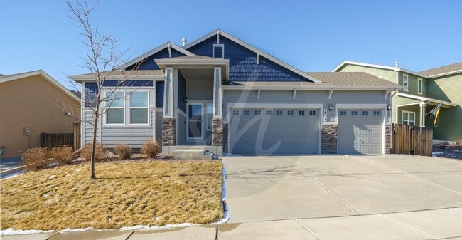 Spacious 4-Bedroom Home with Bonus Room and Full Basement! - Spacious 4-Bedroom Home with Bonus Room and Full Basement!
