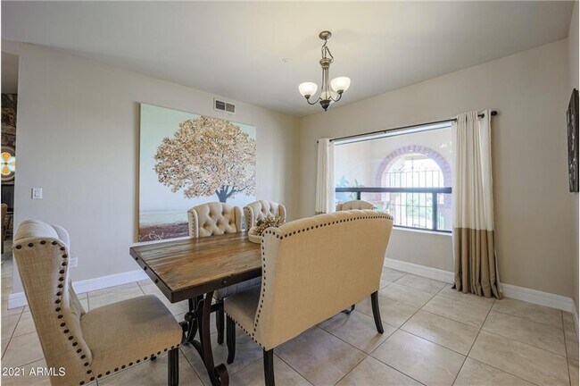 Foto del edificio - 15763 E Palomino Blvd