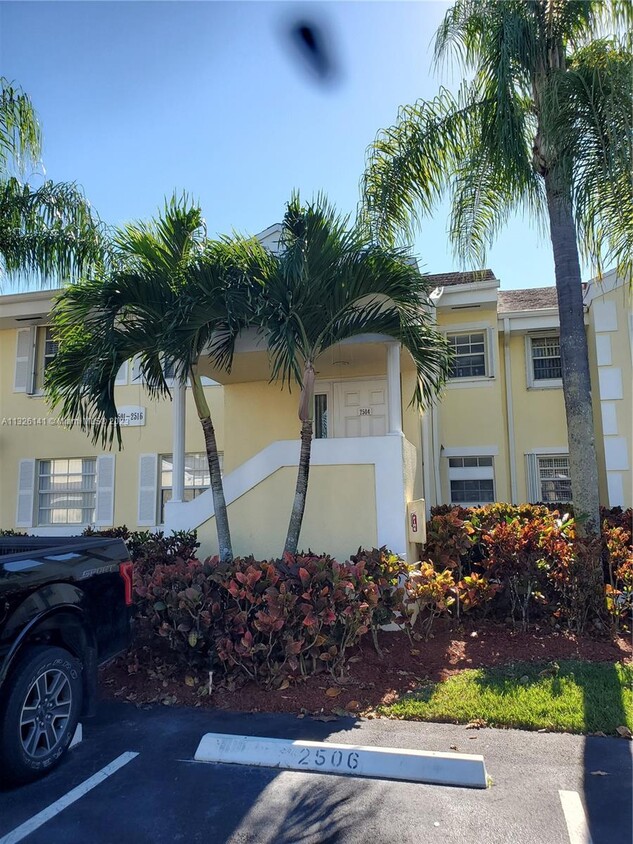 2504 SE 19th Pl Unit 202A, Homestead, FL 33035 Condo for Rent in