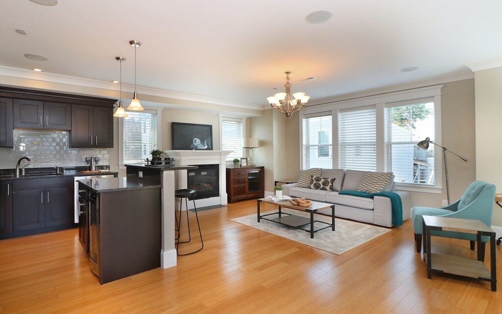 Foto principal - 276 Bowen St
