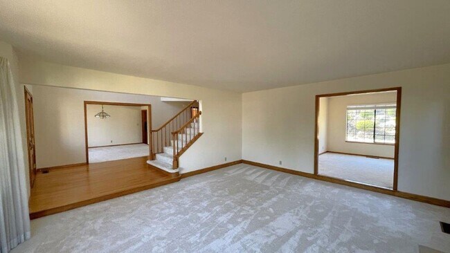 Building Photo - Walnut Creek Northgate neighborhood! Beaut...