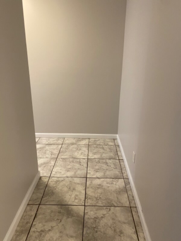 Foto del edificio - 105 Maple Ave