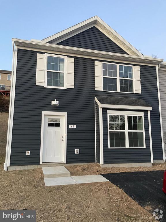 Building Photo - 46 Ashburg Dr