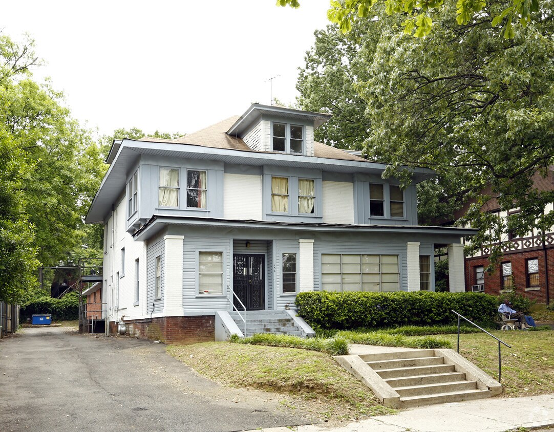 Foto principal - 154 Stonewall St