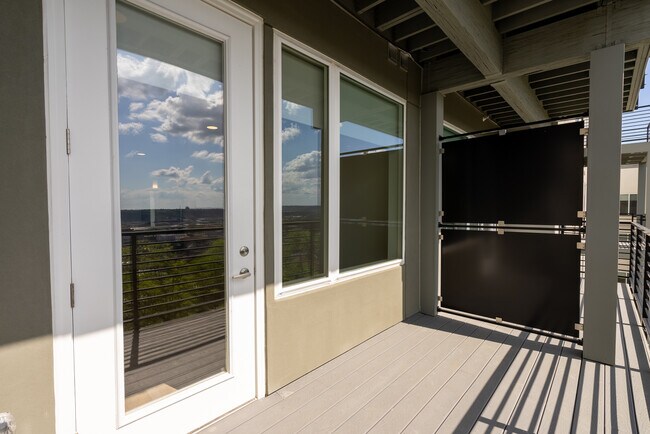 Building Photo - The Alto Apartments