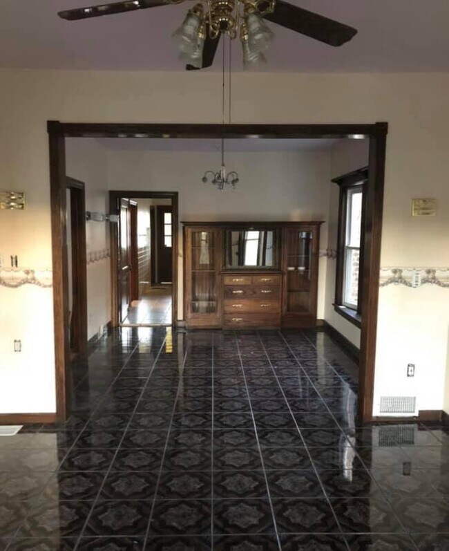 Foto del edificio - 2413 S 56th Ct