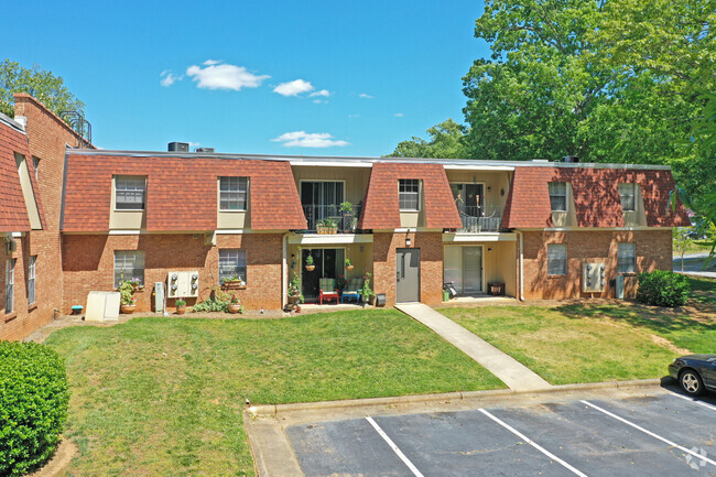 Building Photo - Sedgefield Gardens