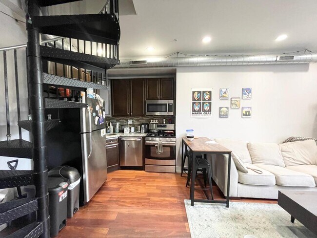 Foto del edificio - 1236 E Columbia Ave