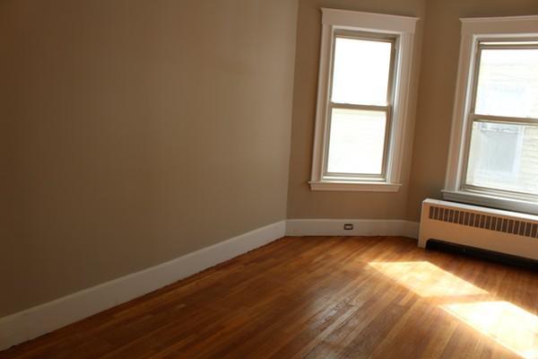 Foto del edificio - 23 Rogers Ave