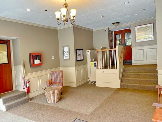 Building Photo - 200 Market St