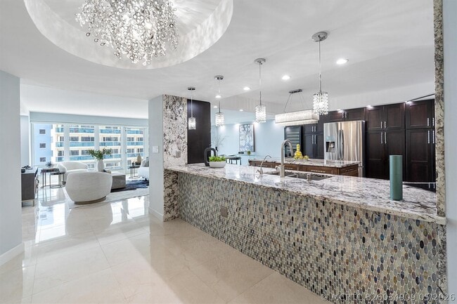Building Photo - 4100 Galt Ocean Dr