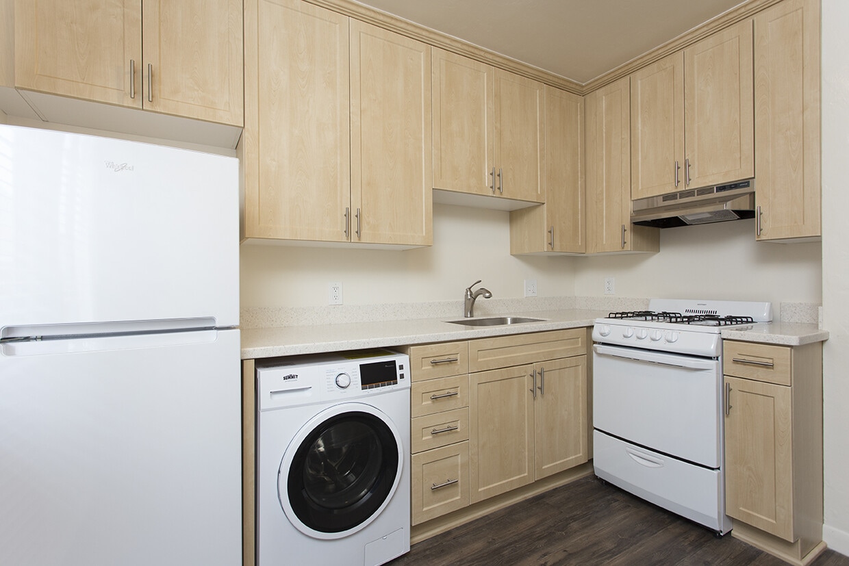 Primary Photo - Ocean Beach: Cottage Style One Bedroom w/ ...