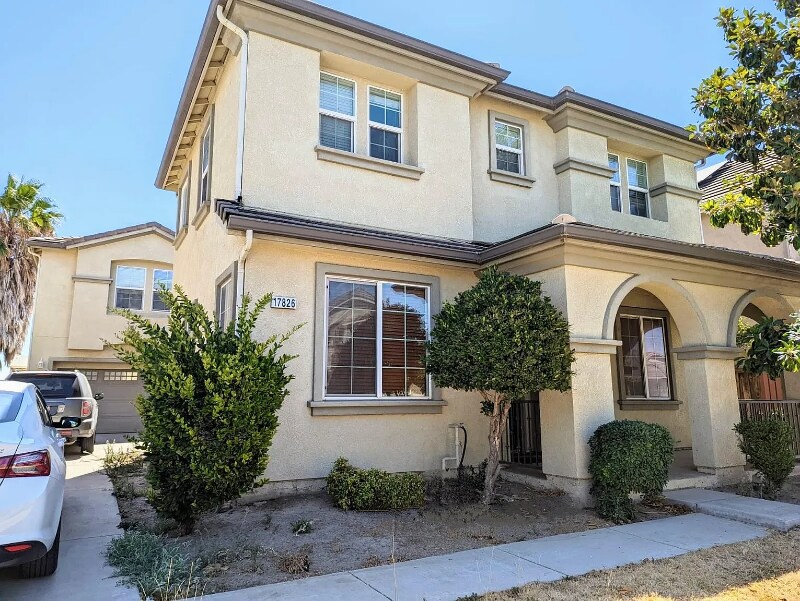 Foto principal - 17826 Daffodil Hill St
