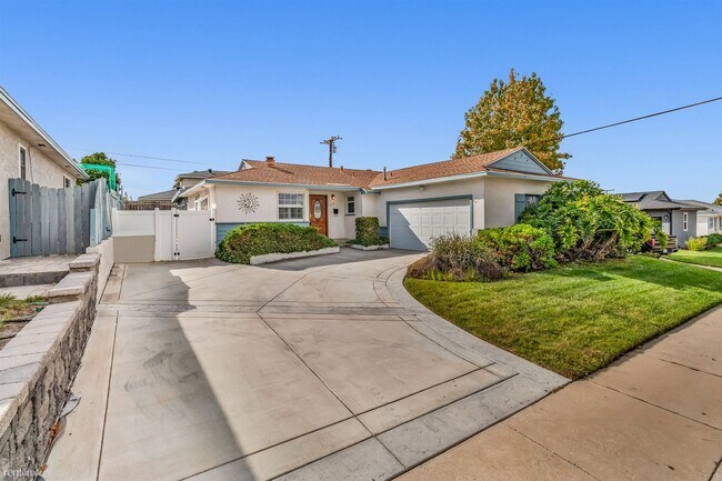 Building Photo - 3 br, 2 bath House - 5003 Greenbrier Avenue