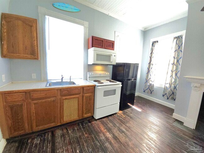 Foto del edificio - 911 N Spring St