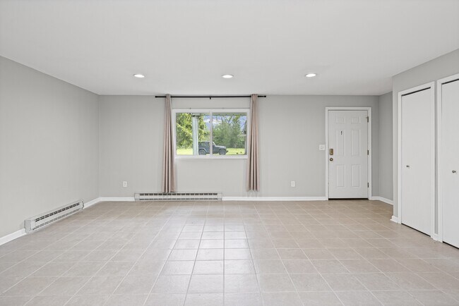 Foto del edificio - 12395 South Ln