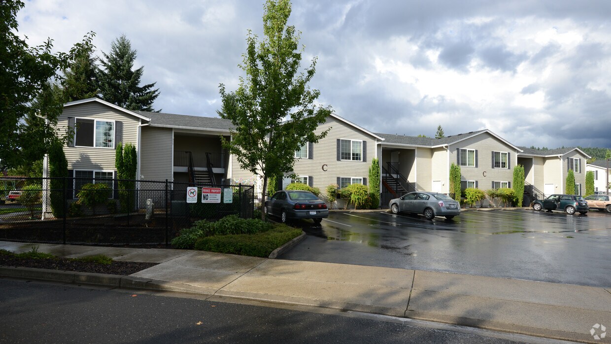 Clark Avenue Apartments Apartments in Battle Ground, WA