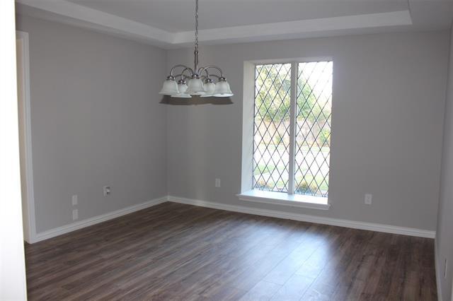 Building Photo - 806 Mt Vernon Dr