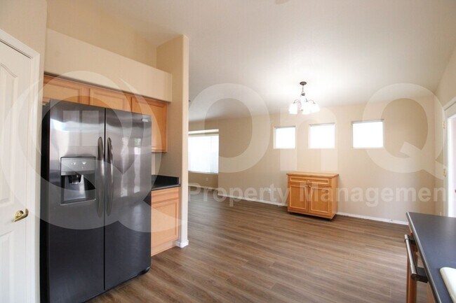 Foto del edificio - 16036 N 11th Ave