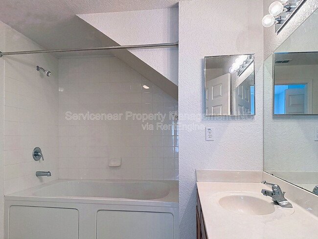 Foto del edificio - 2601 Gala Rd S