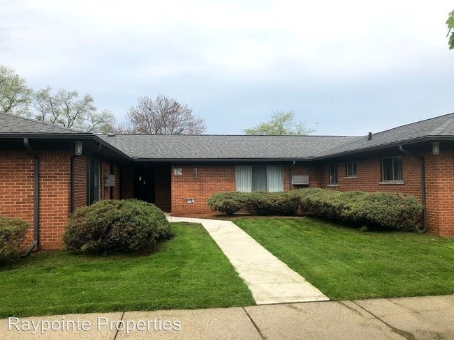 Building Photo - 1 br, 1 bath Apartment - 2301 W 14 Mile Rd