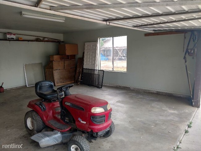 Foto del edificio - 3 br, 2 bath House - 13245 Ave 232 A Unit A