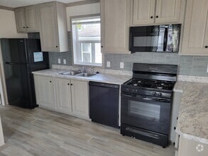 Building Photo - 240 Cambridge Dr