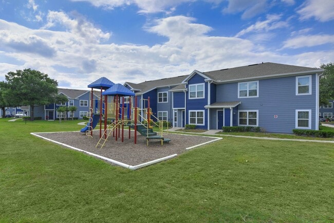 Foto del edificio - Academy on Eastern Lake