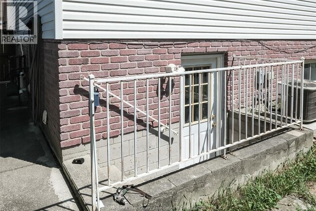 Building Photo - 2643 Carissa Ave