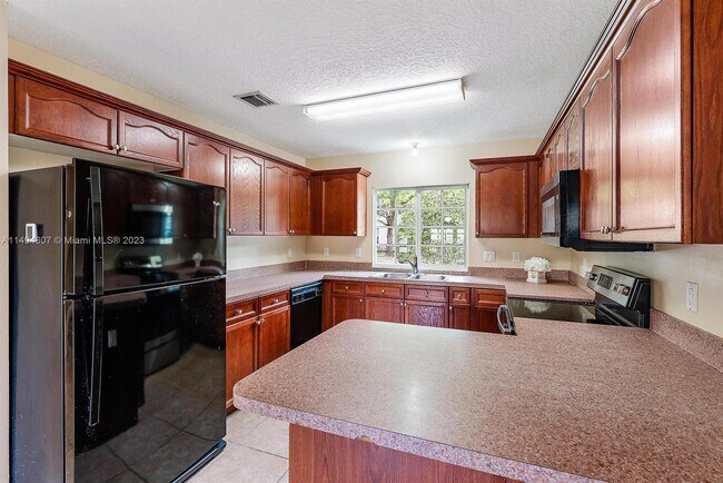 Foto del edificio - 3812 Dove Landing Rd