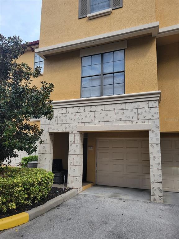 Foto principal - 6119 Metrowest Blvd