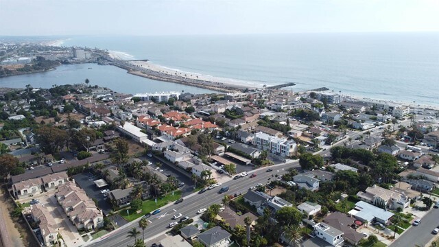 Foto del edificio - 368 Hemlock Ave