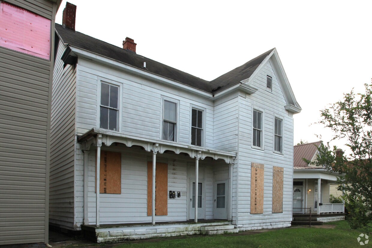 602 Culbertson Ave, New Albany, IN 47150 Apartments in New Albany, IN