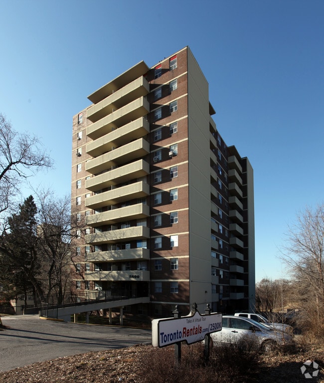 Building Photo - 2500 Keele St