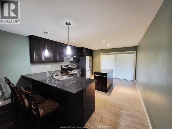 Photo du bâtiment - 11937 Maitland Ave