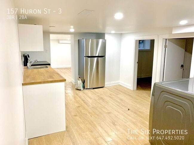 Photo du bâtiment - Brand New 3 Bedroom Apartment on the Lower level (basement)