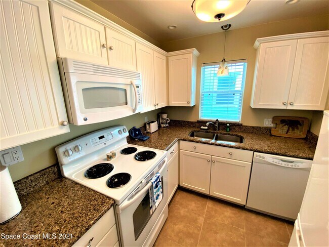 Foto del edificio - 311 Taylor Ave