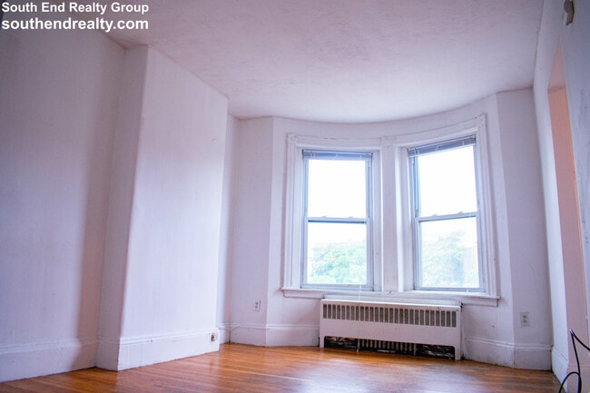 Building Photo - 762 Huntington Ave