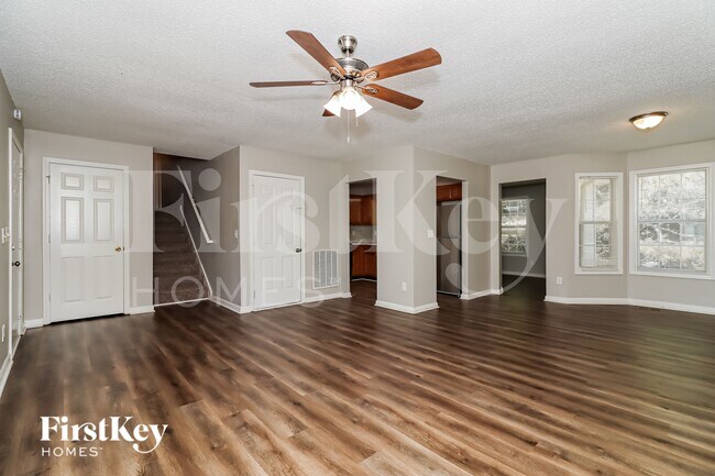 Foto del edificio - 110 Ivy Trace Ln