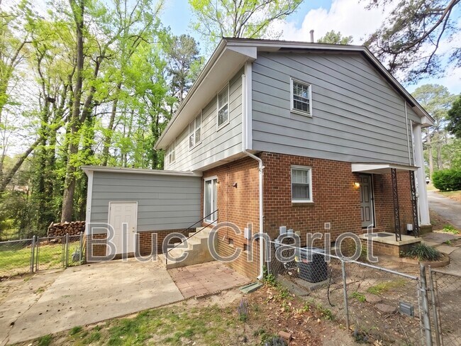 Foto del edificio - 3109 Merrill Ct