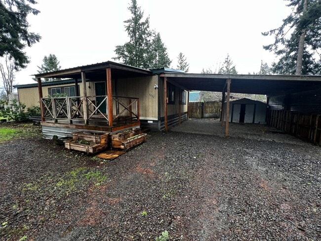 Foto del edificio - 8822 Holmquist Rd SE