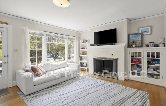 Foto del edificio - 310 E 22nd St