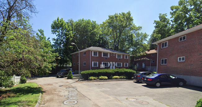 Building Photo - 23 Oxford Cir
