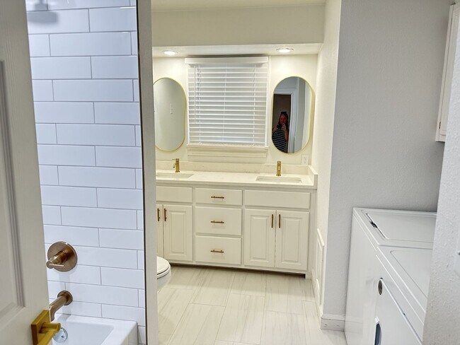 Foto del edificio - Pre Leasing for fall 2026! 3/2 in Heart of Lubbock!